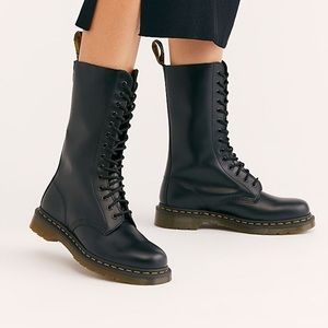 Dr. Martens 1914 Boots